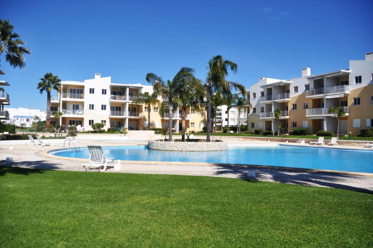 Sea And Pool At Vila Da Praia Alvor Exterior photo
