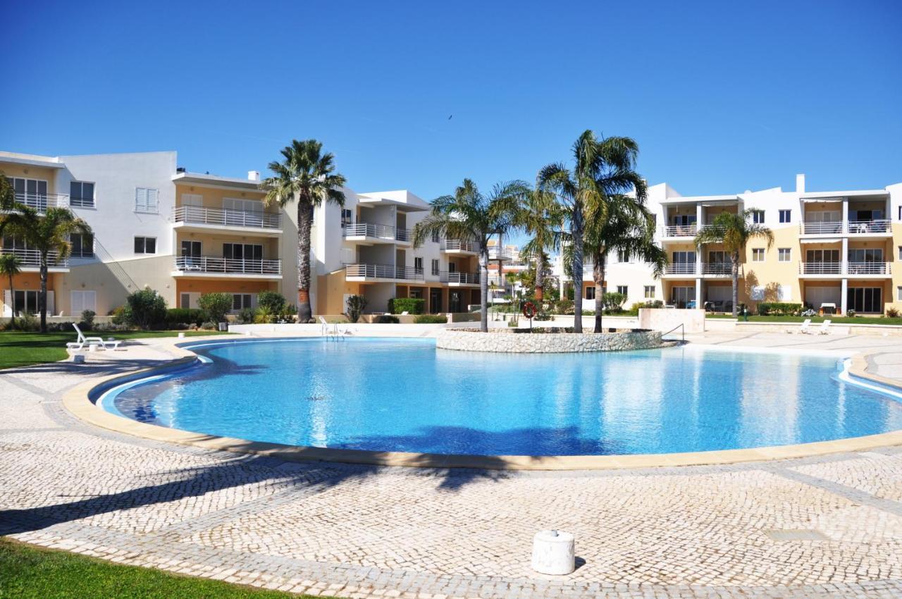 Sea And Pool At Vila Da Praia Alvor Exterior photo